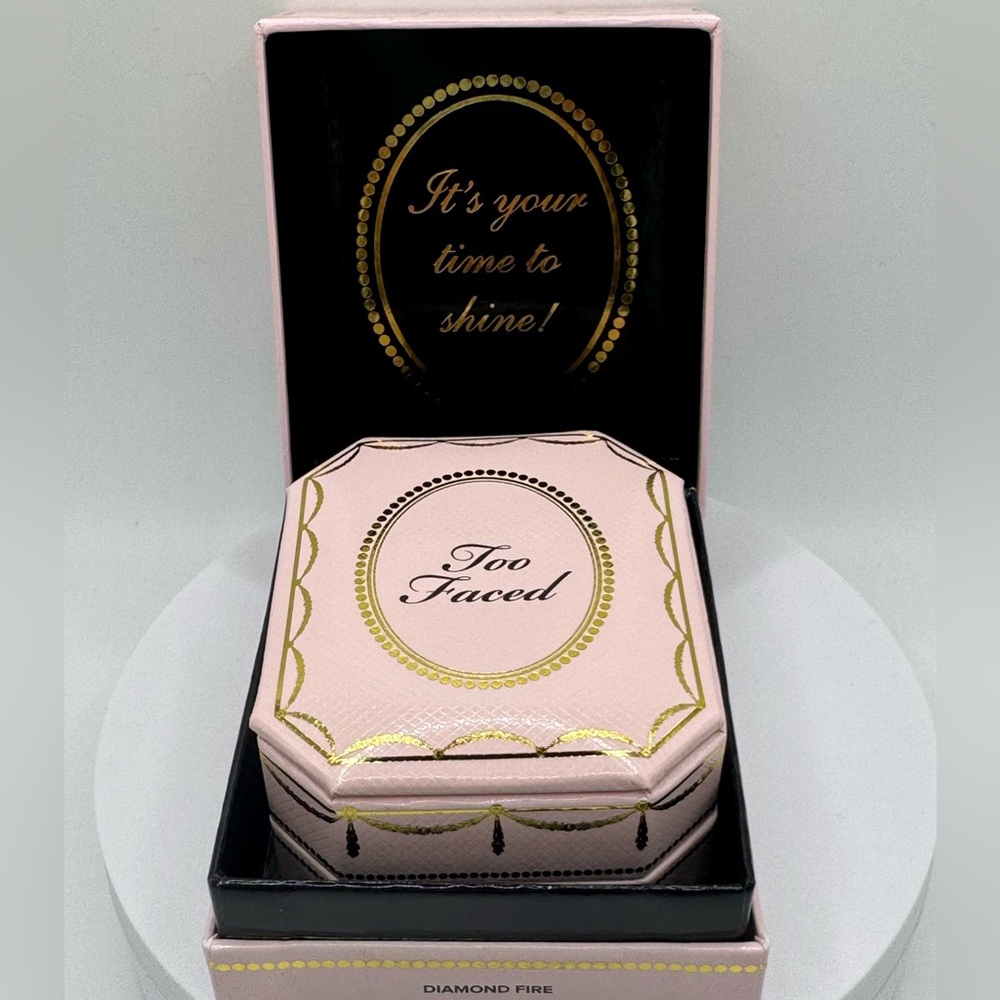 Too Faced Diamond Fire Highlighter - Diamond Fire - Picture 3 of 5